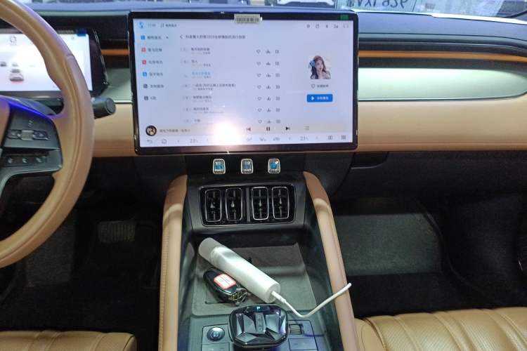 Used BYD Song L EV 2024 662 km Excellence Version
