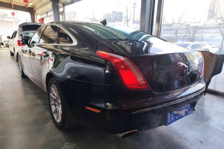 Used Jaguar XJ 2014 XJL 2.0T Two-Wheel-Drive Elegant Business Edition
