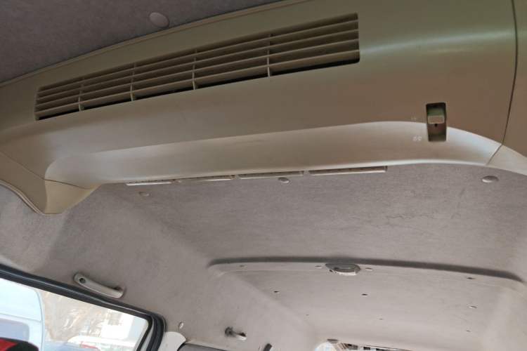 Used Jinbei New Hiace X30L 2016 1.3L Wealth Edition DLCG12