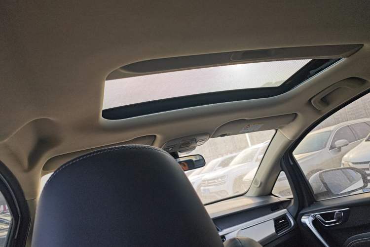 Used Geely Auto Vision X3 2019 Upgraded Model 1.5L CVT Prestige Version
