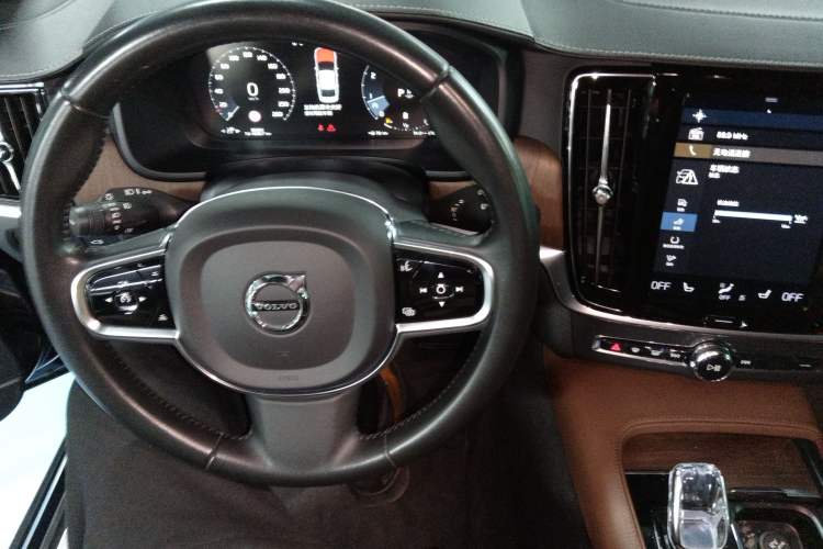 Used Volvo S90 2021 B5 Zhiyuan Luxury Edition
