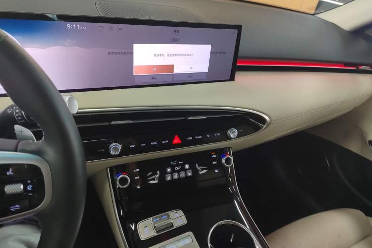 Used Genesis GV70 2025 2.5T Two-Wheel-Drive Luxury Edition
