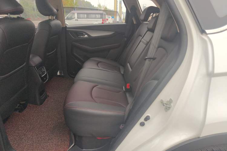 Used Baojun 560 2016 1.8L iAMT Luxury Model