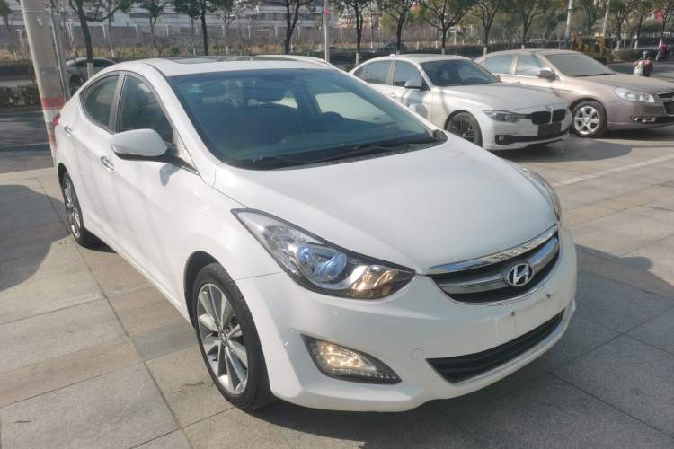 Used Hyundai Elantra 2015 1.6L Automatic Luxury Model