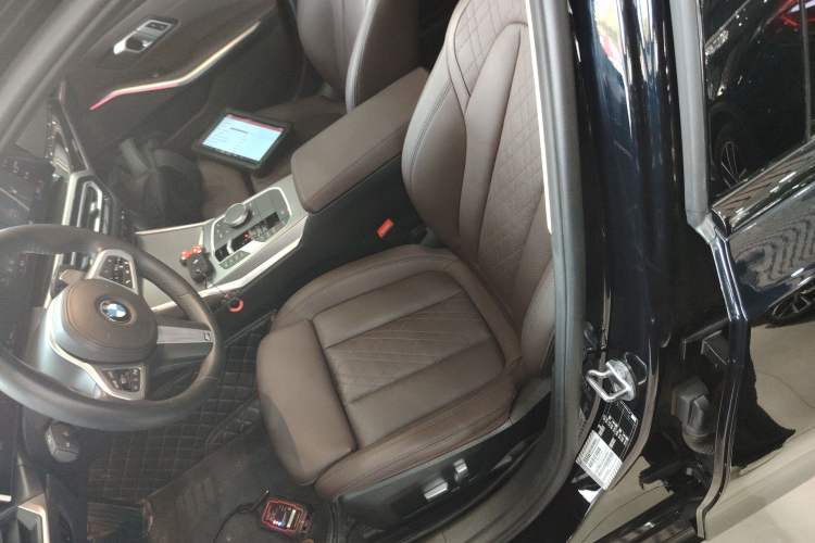 Used BMW 3 Series 2023 325Li M Sport Night Edition Package
