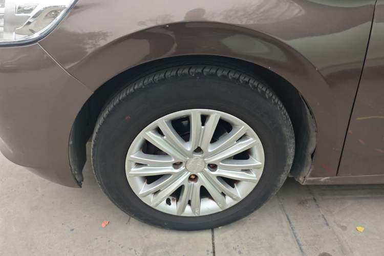 Used Peugeot 301 2014 1.6L Manual Comfort Edition