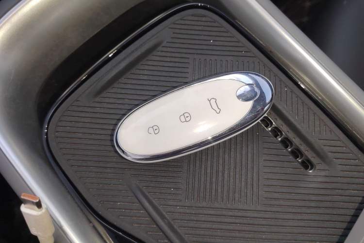 Used Dongfeng NAMMI 01 2024 Co-Creation Edition – Co-Creation WE Version
