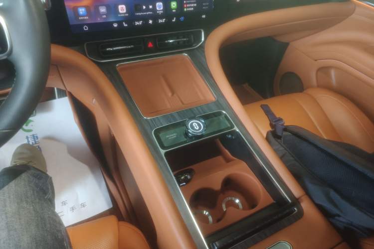 Used Hima AITO M9 2024 Range-Extended Ultra Version 42 kWh 6-Seater Model
