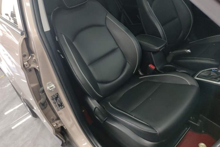 Used Hyundai ix25 2017 1.6L Automatic Smart Version
