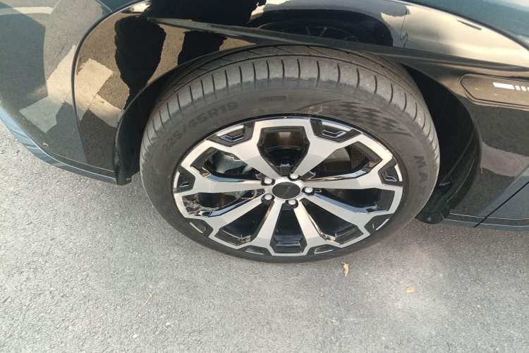 Used AION V 2024 Aion Tyrannosaurus 520 Intelligent Premium Edition
