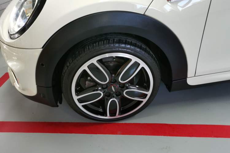 Used  MINI 2019 2.0T COOPER S Racing Driver
