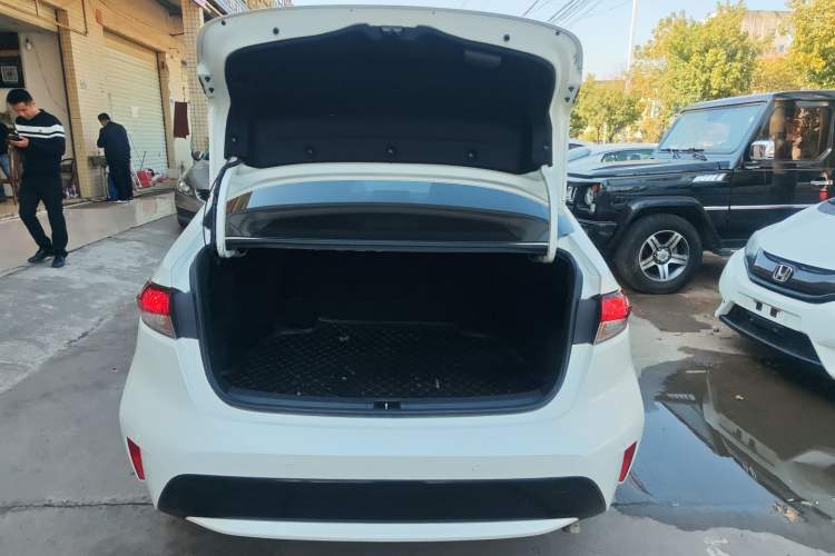 Used Toyota Levin 2019 185T CVT Luxury Edition China VI Standard
