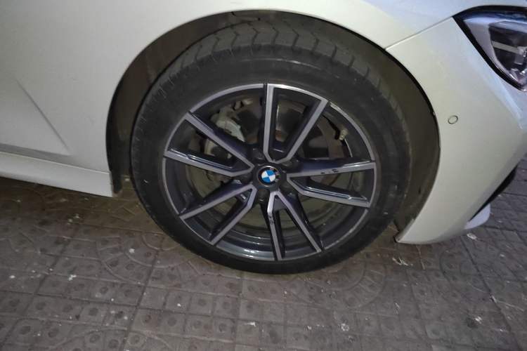 Used BMW 3 Series 2021 Second Facelift 325Li M Sport Package
