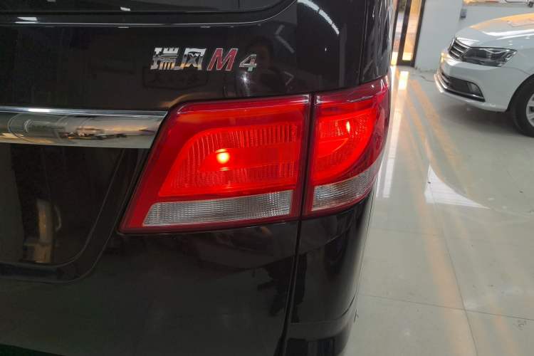 Used  M4 2016 2.0L manual luxury edition
