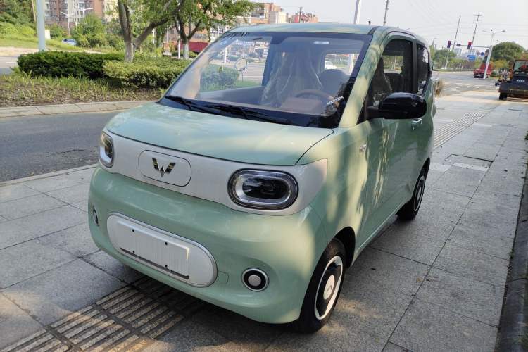 Used Wuling Hongguang MINIEV 2024 3rd Generation 215km Youth Edition
