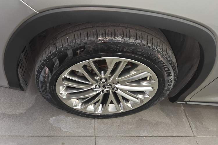 Used Lexus RX 2020 450hL Four-Wheel Drive Prestige Version 6 Seats China VI Standard
