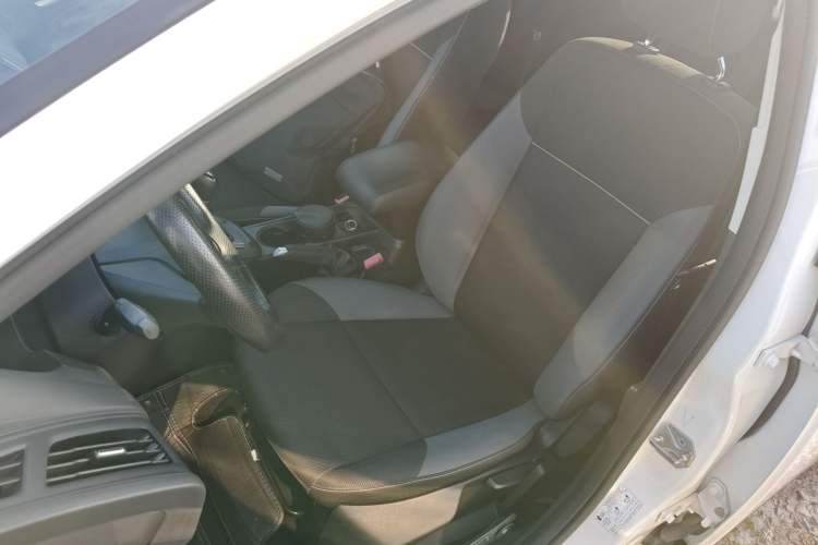 Used Ford Focus 2012 Hatchback 1.6L Manual Comfort Model
