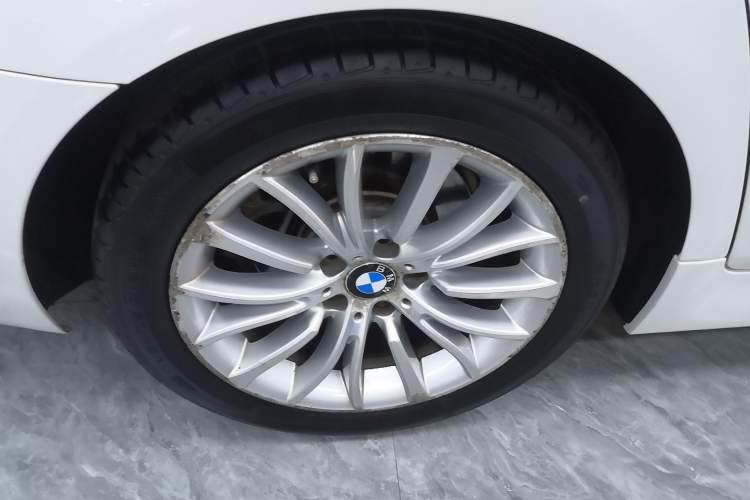 Used BMW 5 Series 2014 525Li Luxury Design Package