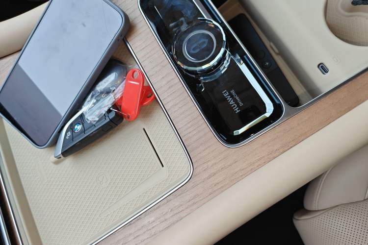 Used Hima AITO M9 2024 Range-Extended Ultra Version 52 kWh 6-Seater Model
