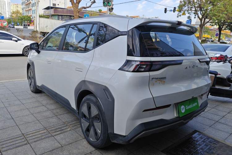 Used AION Y 2022 70 Enjoyment Edition Lithium Iron Phosphate
