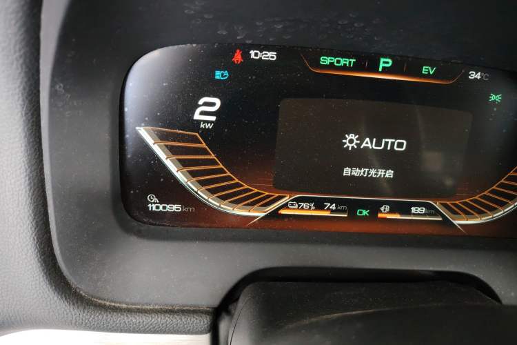 Used BYD Tang New Energy 2018 DM 2.0T All-Wheel Drive Smart Connect Elite 7-Seater China V Emission Standard
