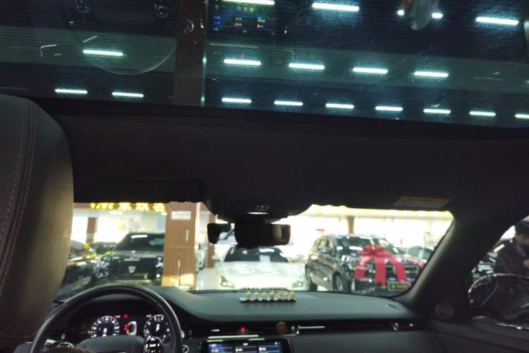 Used Land Rover Range Rover Evoque 2020 249 PS R-DYNAMIC SE Sport Technology Edition
