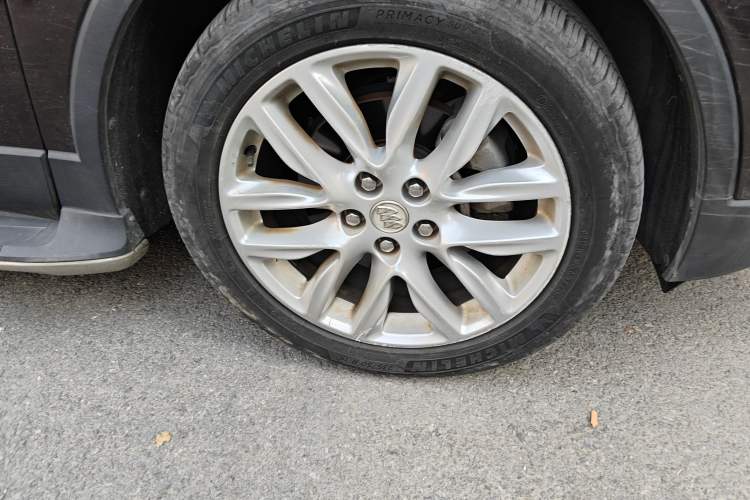 Used Buick Envision 2018 28T Four-Wheel Drive Luxury Model
