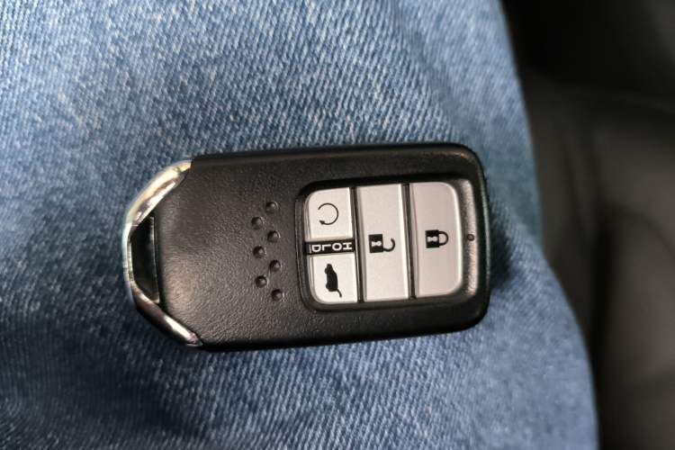 Used Honda UR-V 2017 240TURBO Two-Wheel Drive Luxury Edition China V