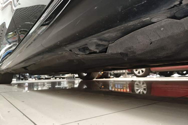 Used Mercedes-Benz E-Class 2015 E 260 L Sport Luxury Model
