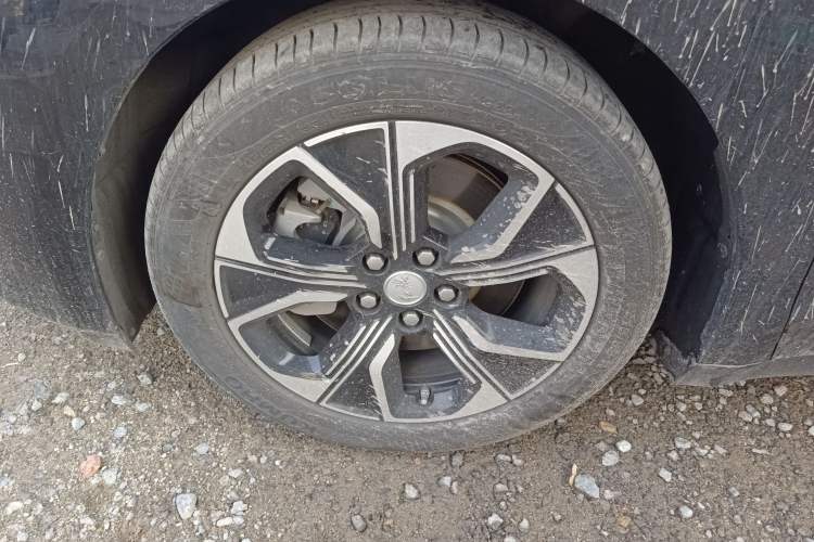 Used Hongqi E-QM5 2023 Base Travel Edition
