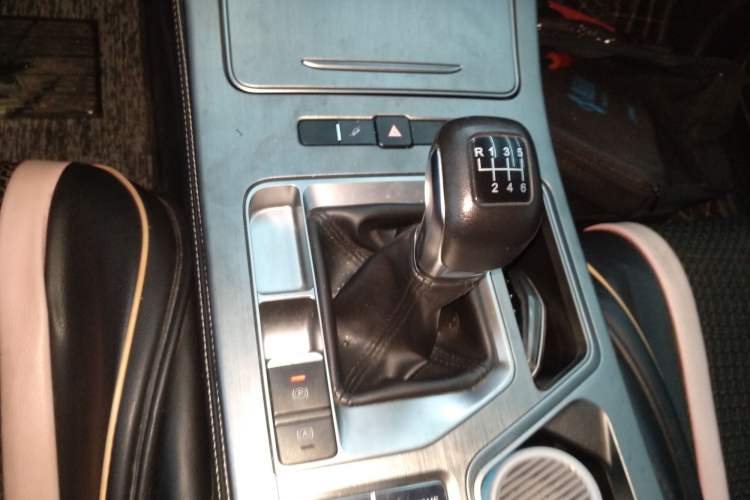 Used JETOUR X70 PLUS 2021 1.5T Manual Wind 7-Seater
