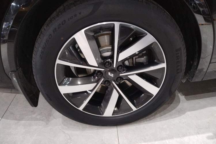 Used Li Auto L7 2023 Pro Model
