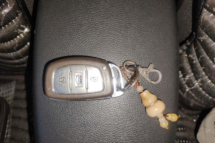 Used Hyundai Elantra 2015 1.6L Automatic Leading Model
