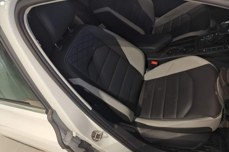 Used Volkswagen Bora 2023 300TSI DSG Prestige Edition