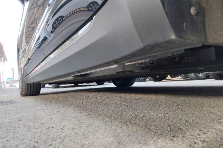 Used Hongqi E-QM5 2022 431 km Charge & Enjoy Edition