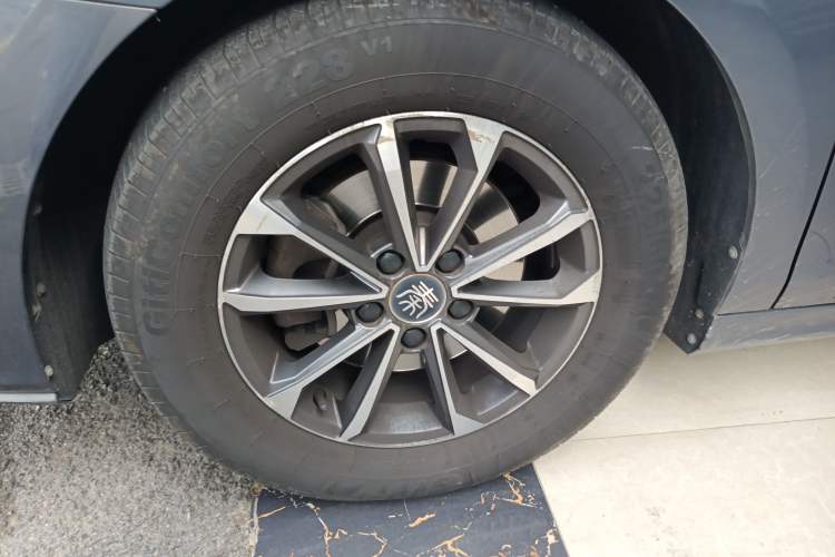 Used BYD Qin Pro New Energy 2019 DM Super Edition 1.5TI Automatic Smart Connect X-Trail Model China VI Standard