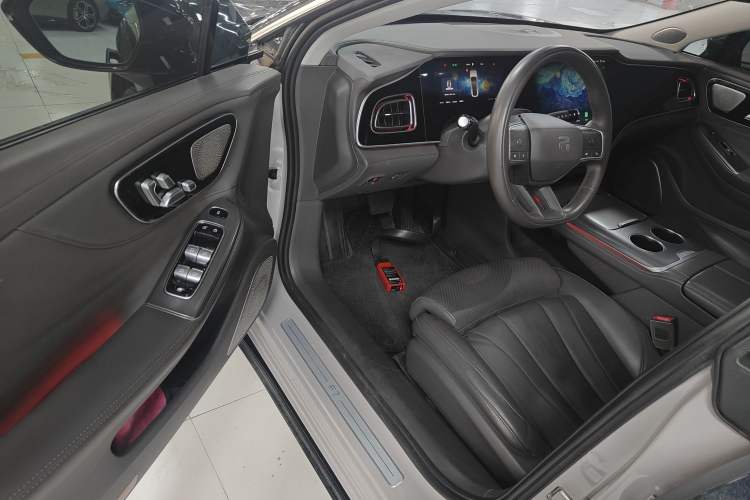 Used  F7 2023 Advanced Edition
