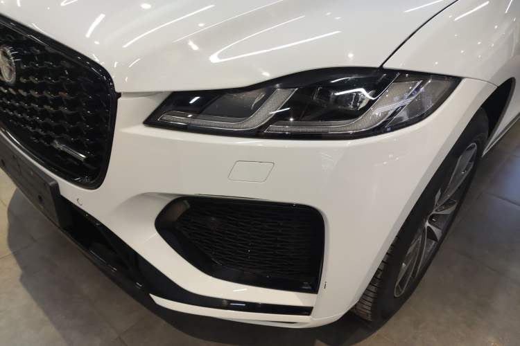 Used Jaguar F-PACE 2024 P250 R-Dynamic SE