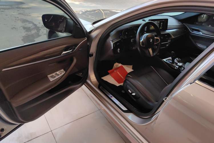 Used BMW 5 Series 2022 Restyled 530Li Leading Edition M Sport Package
