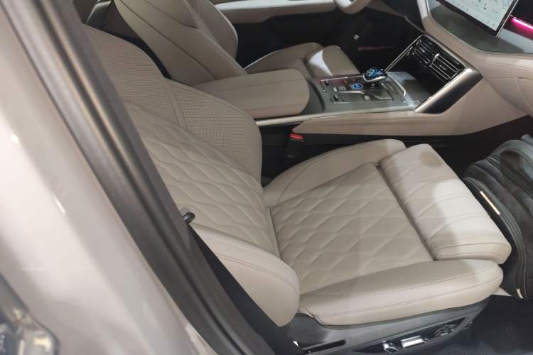 Used BYD Tang New Energy 2025 Intelligent Driving Version DM-i 115KM Flagship Edition
