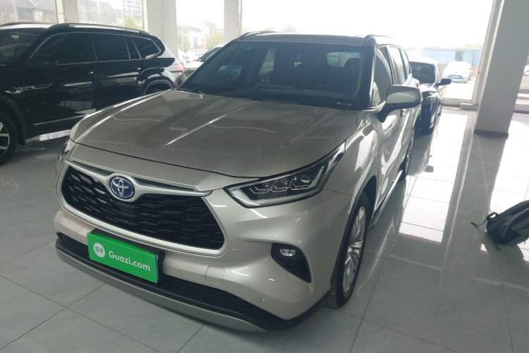 Used Toyota Highlander 2022 Dual-Engine 2.5L Four-Wheel Drive Prestige Version 7 Seats