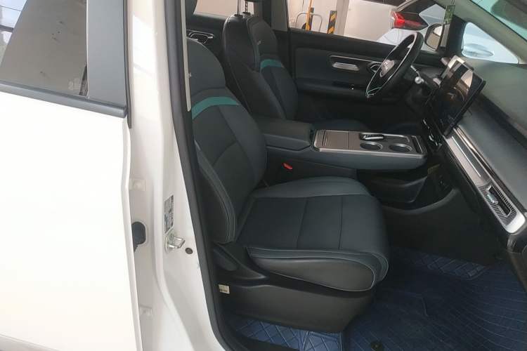 Used AION Y 2023 Plus 510 Smart Edition