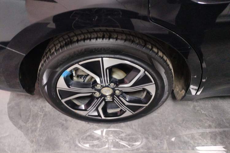 Used Hongqi E-QM5 2023 Base Travel Edition
