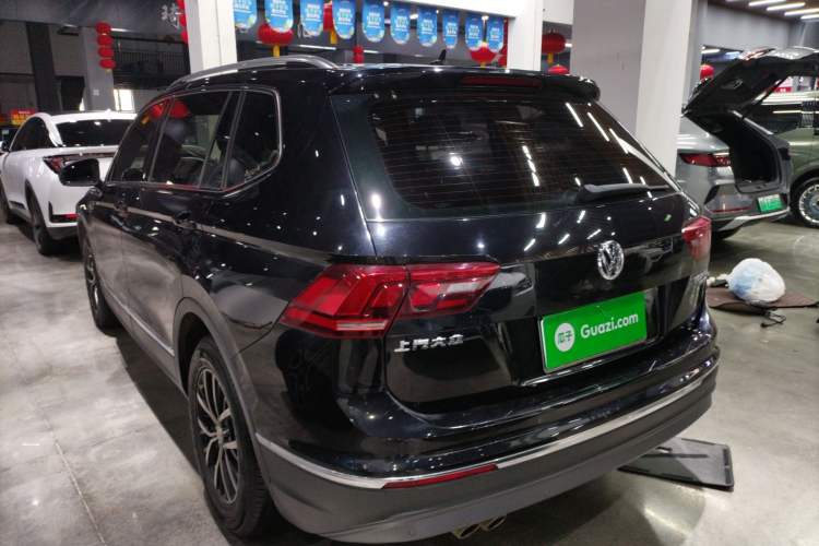 Used Volkswagen Tiguan L 2018 Revised Version 330TSI Automatic Two-Wheel Drive Comfort Edition
