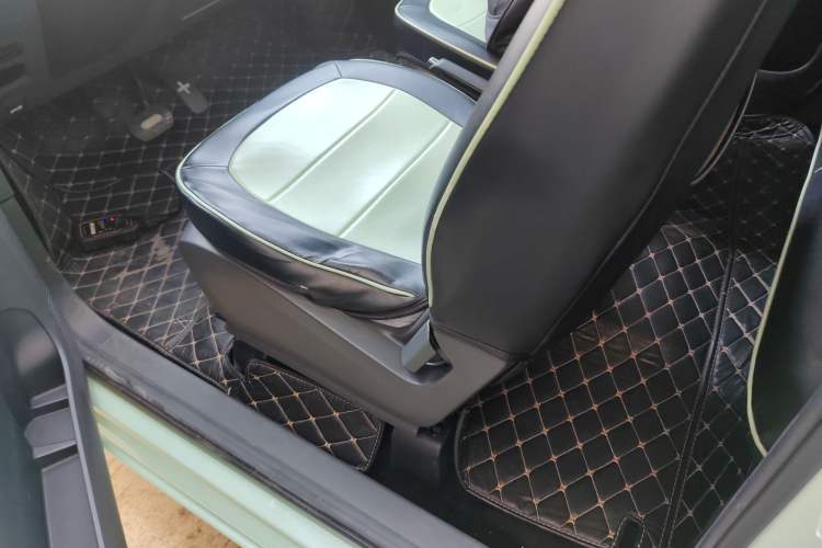 Used Wuling Hongguang MINIEV 2022 Macaron Premium Model – Lithium Iron Phosphate