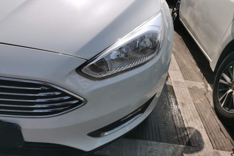 Used Ford Focus 2017 Sedan 1.6L Automatic Fashion Edition Smart Drive Version
