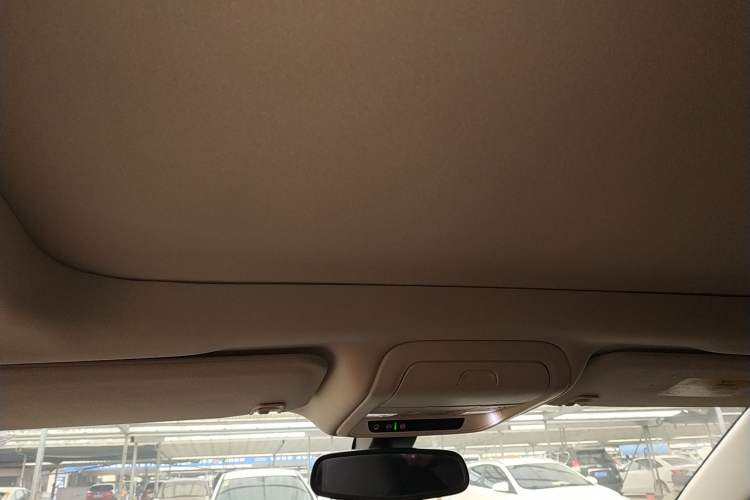 Used Cadillac XT5 2018 25T Luxury Model