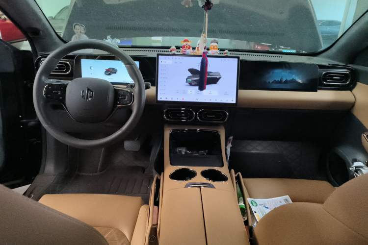 Used Leapmotor C01 2024 Range-Extended 316 Deluxe Edition
