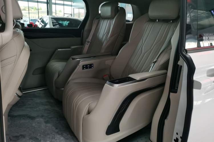 Used Buick GL8 2023 ES Lu Zun Comfort Model
