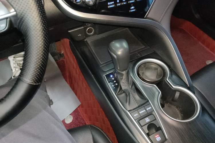 Used Toyota Camry 2023 2.5G Luxury Edition
